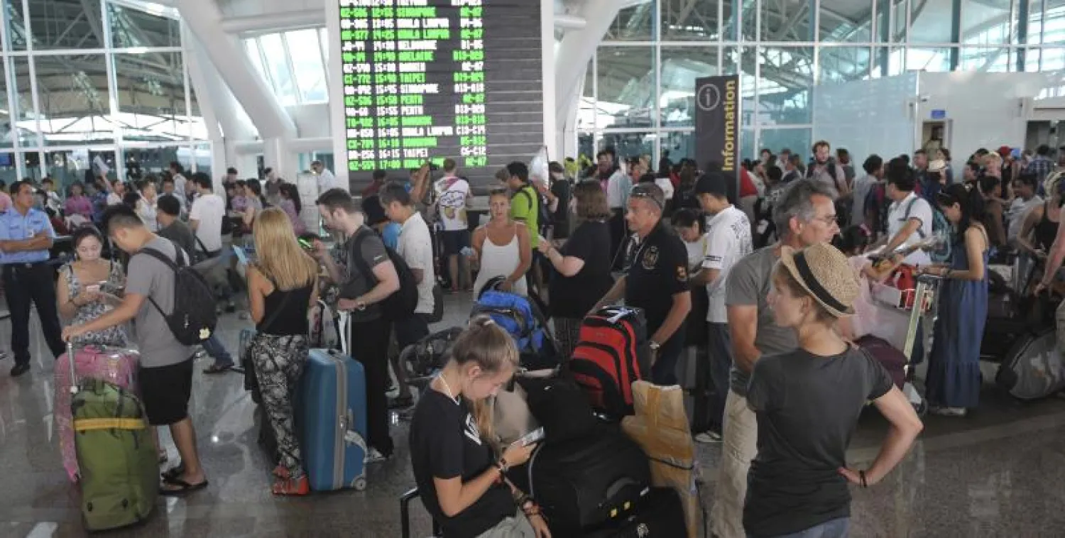 إغلاق مطار بالي بإندونيسيا بعد ثوران بركان رونغ