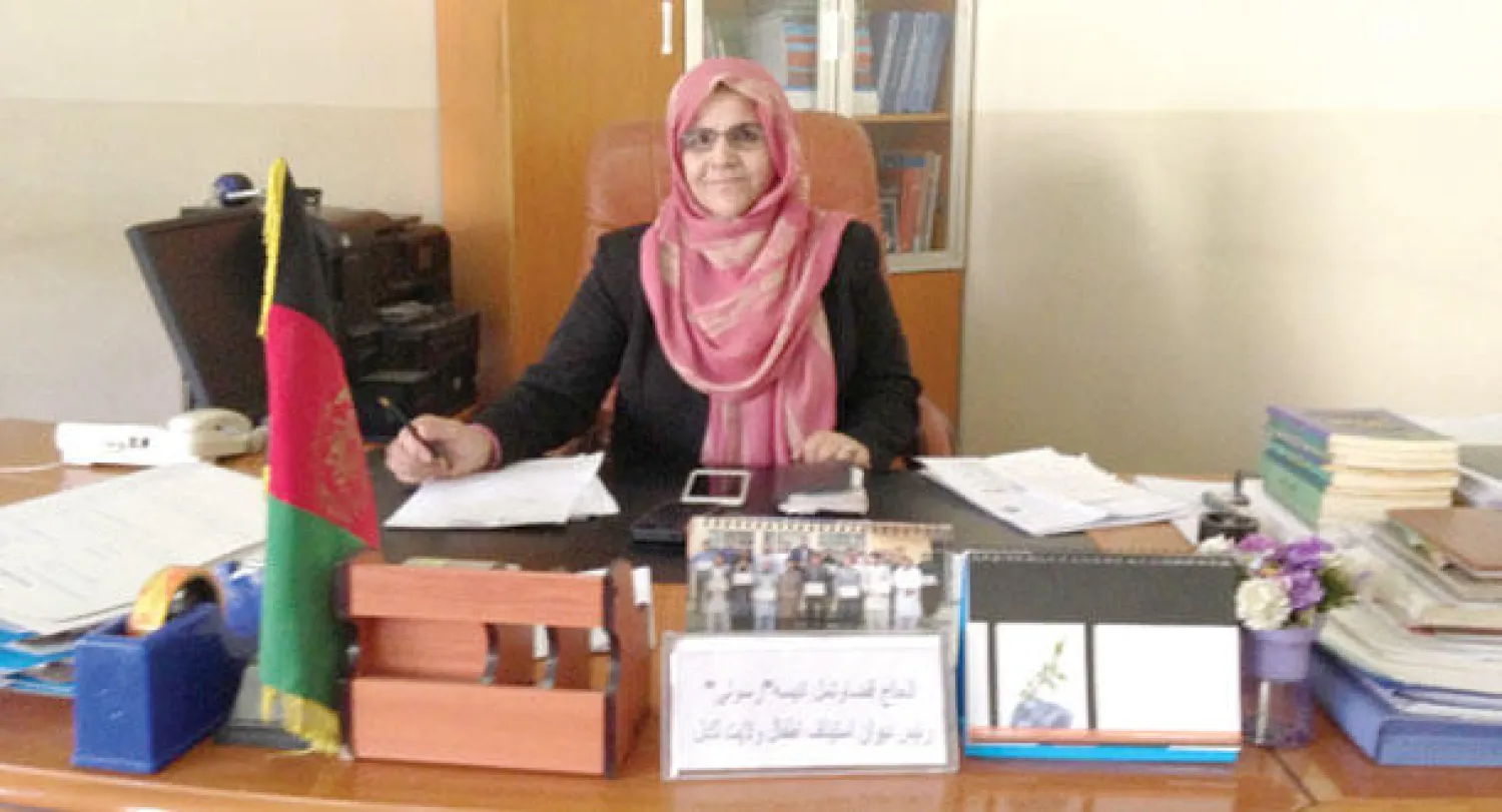 القاضية أنيسة رسولي في مكتبها بكابل («واشنطن بوست»)