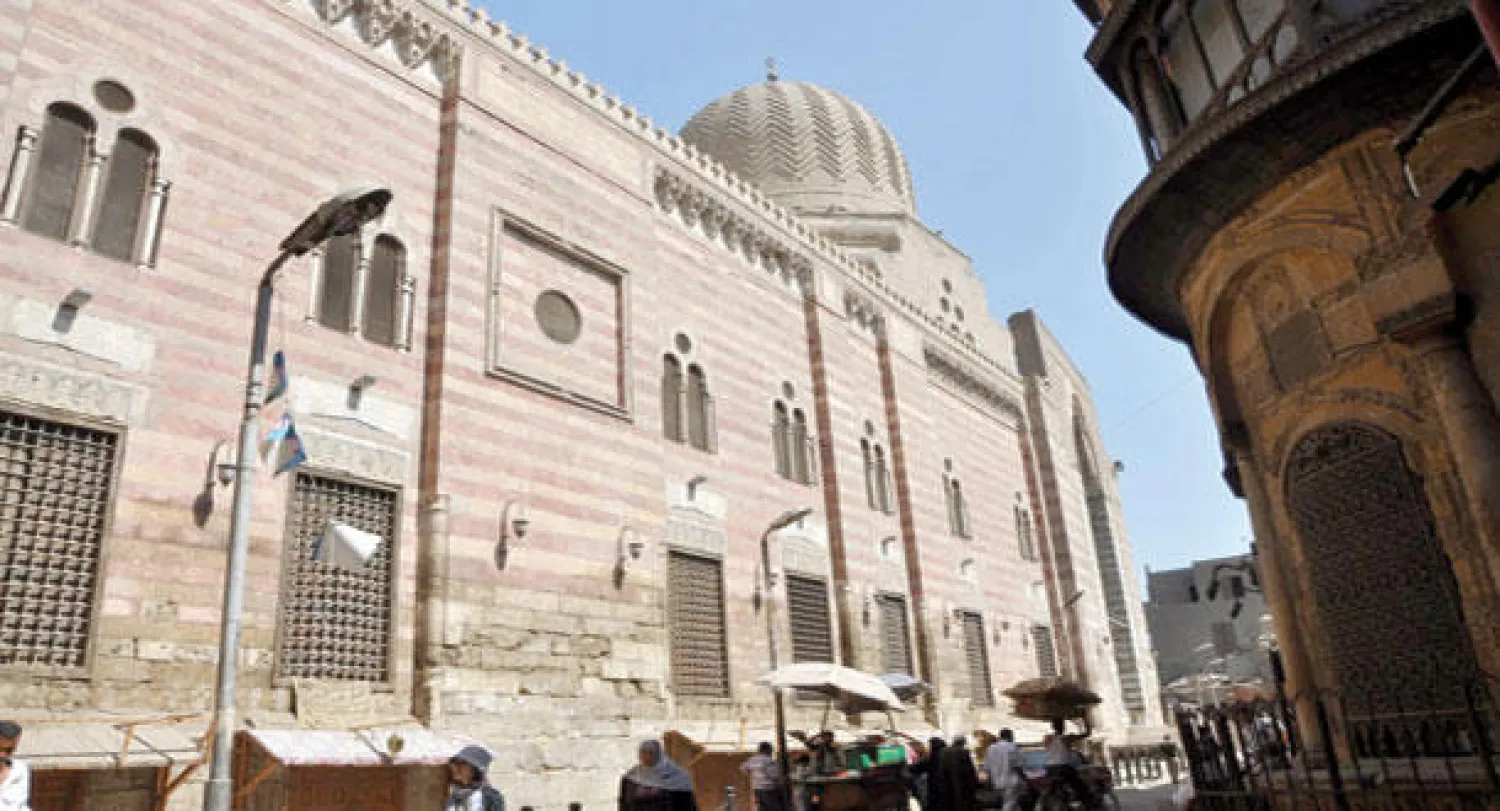 مسجد ومدرسة في القاهرة التاريخية