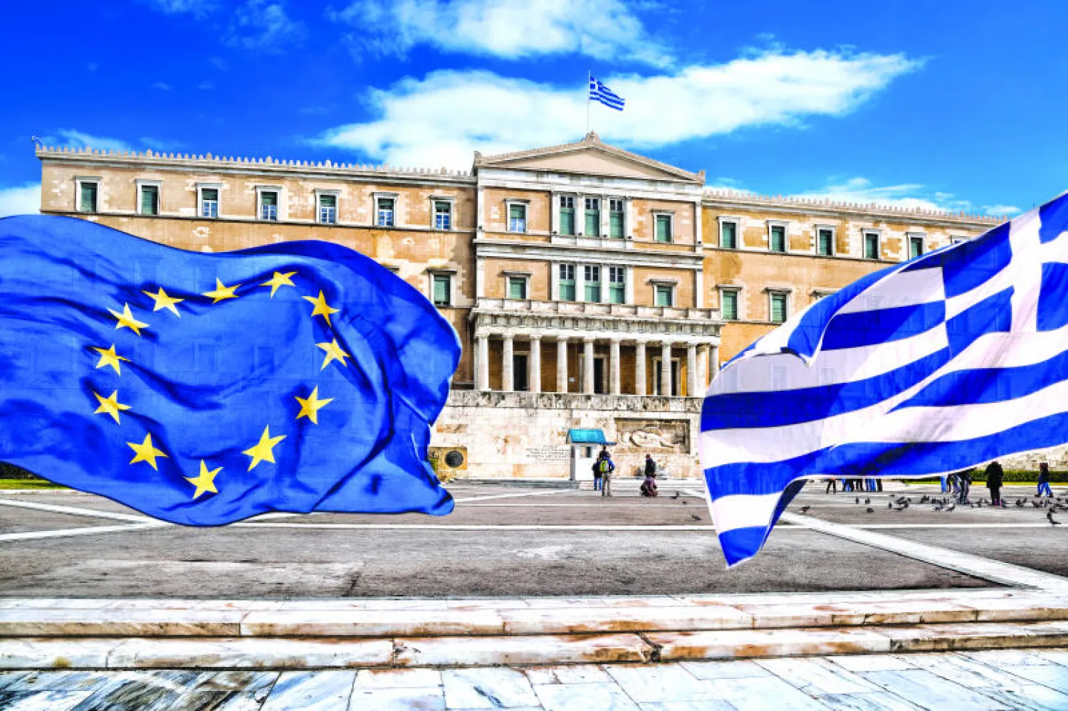 استئناف المحادثات بين اليونان ودائنيها للاتفاق على شروط خطة الإنقاذ