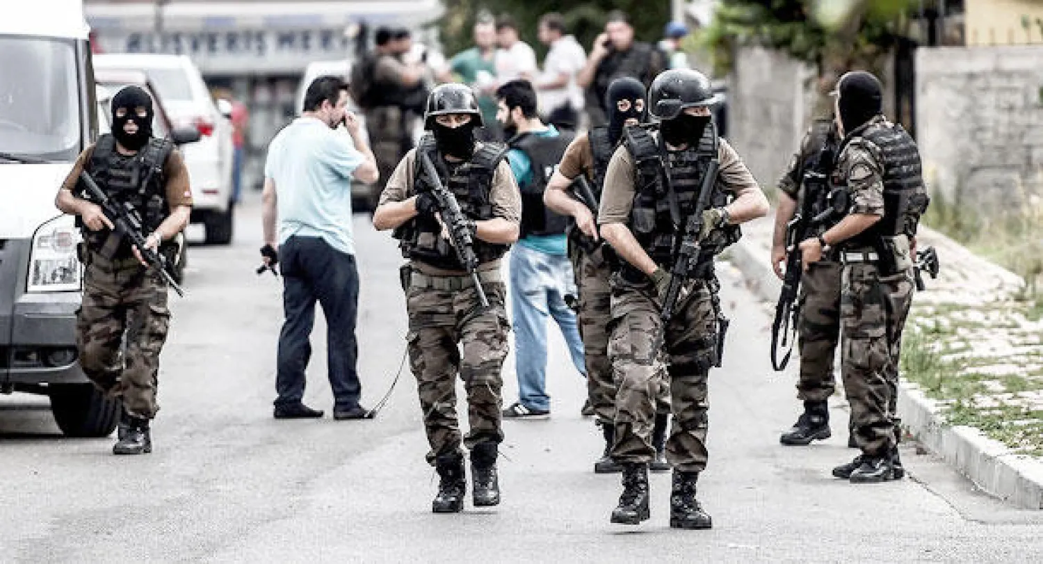 هجومات متفرقة تستهدف تركيا ومقتل 5 من الشرطة