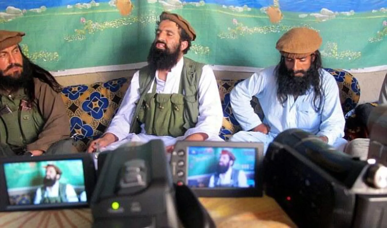 الظواهري يعلن تأييده لحركة طالبان الأفغانية