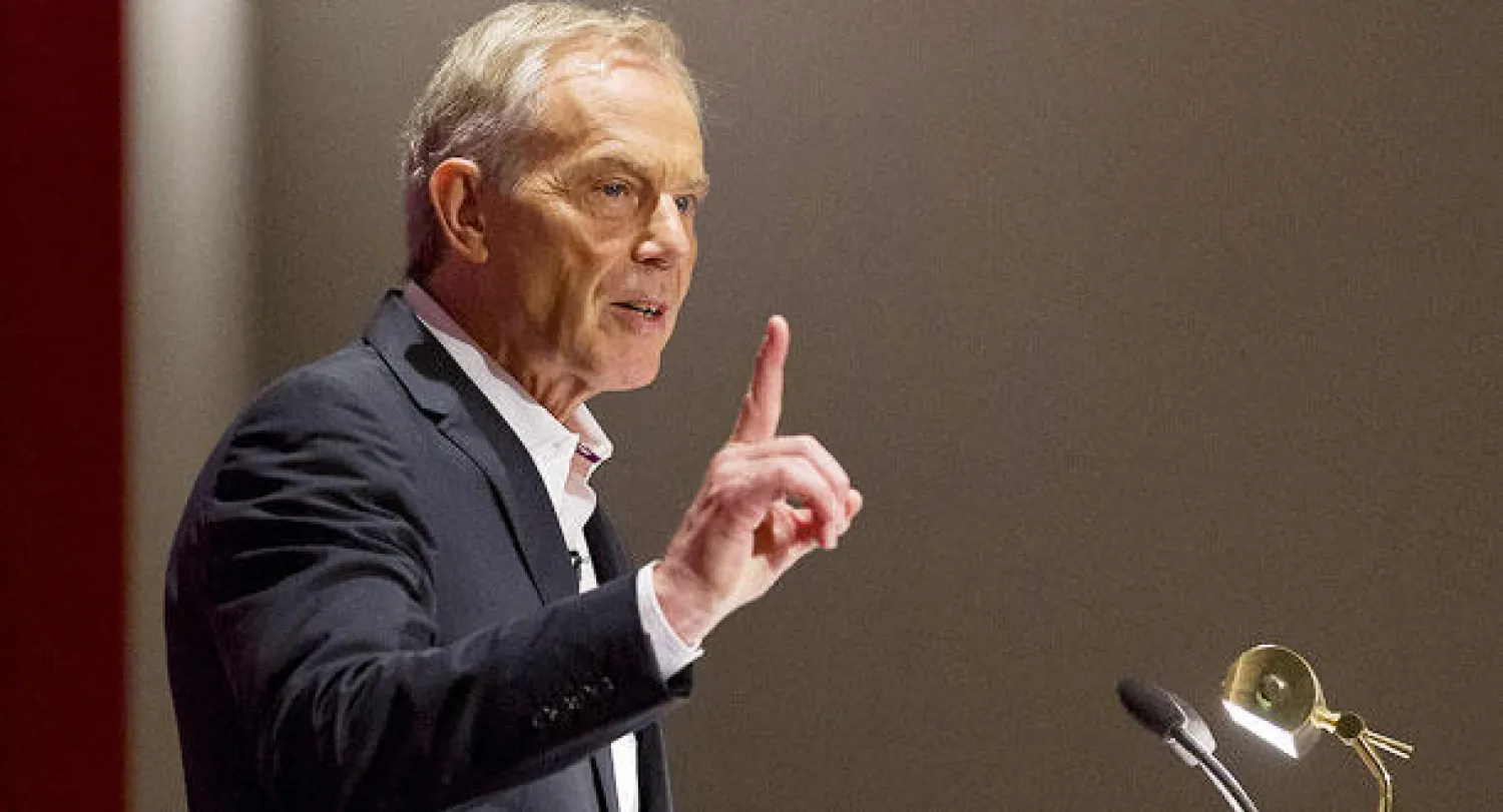 بلير يحث حزب العمال البريطاني على «الابتعاد عن سياسات الماضي»