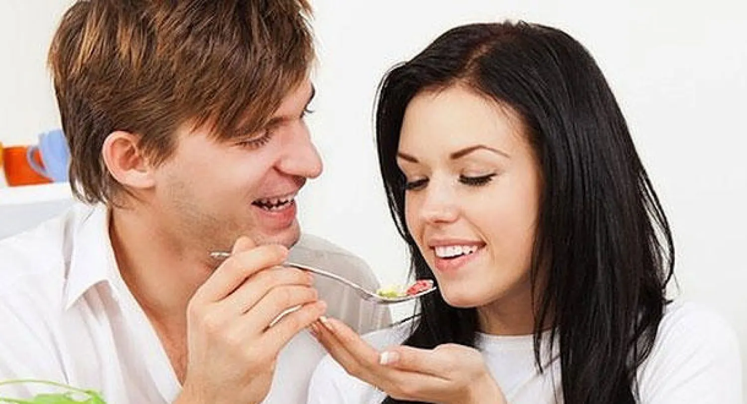 أقصر طريق لقلب المرأة معدتها أيضًا