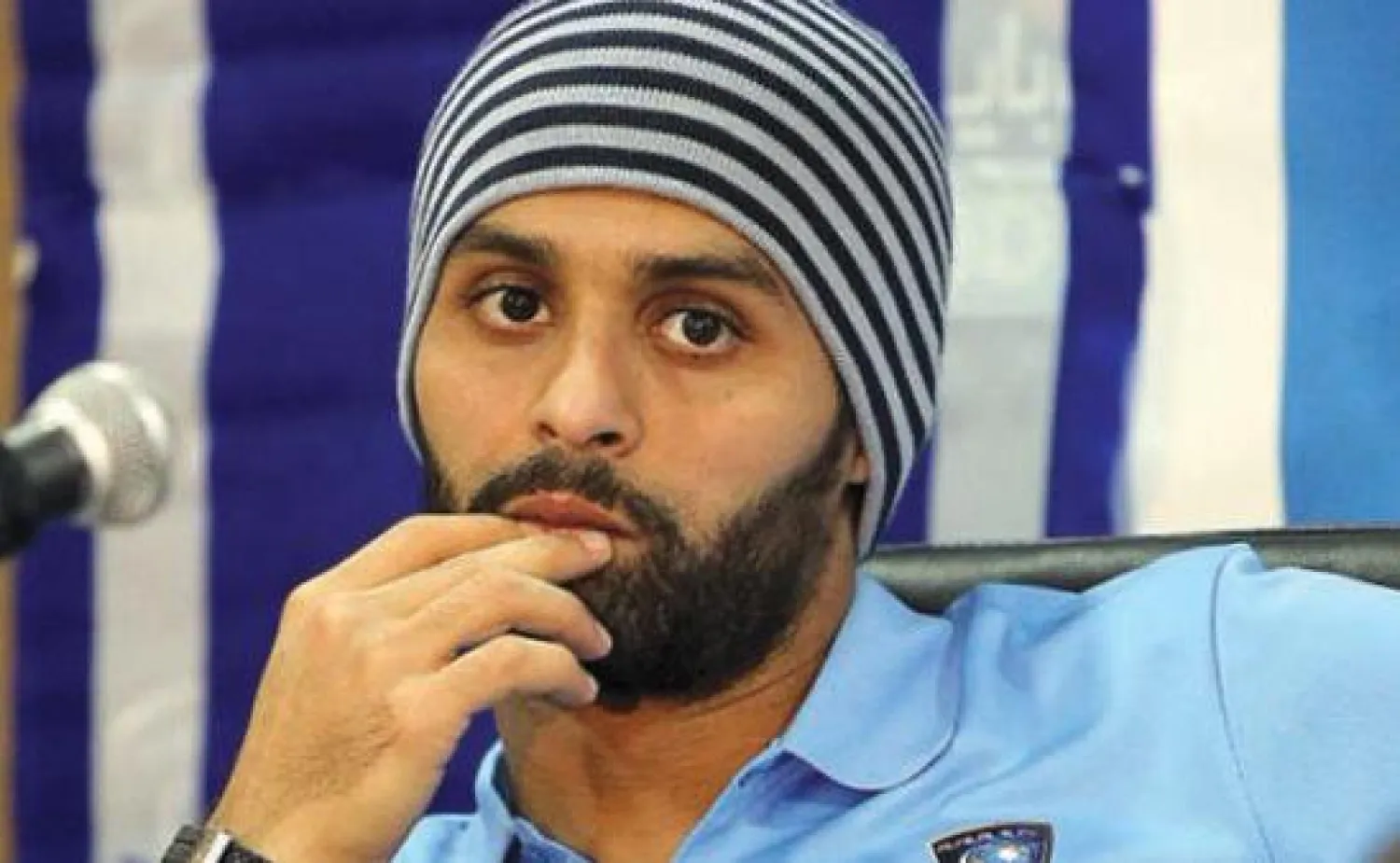 ياسر القحطاني : من انتقدوا " تربيعتي " جهلة .. و هدفهم هز الهلال