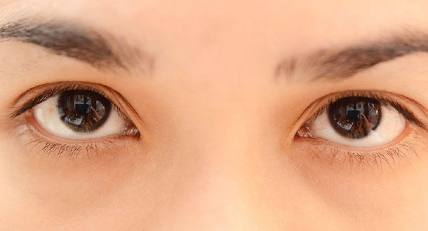 التحديق في عين شخص آخر قد يصيبك بالهلوسة