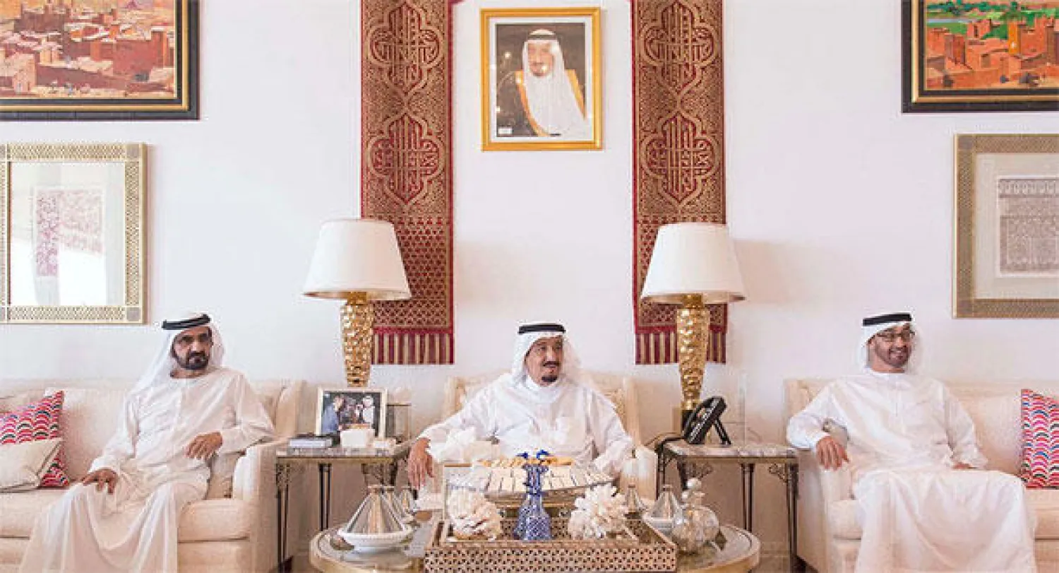 خادم الحرمين الشريفين يستقبل نائب رئيس الإمارات وولي عهد أبوظبي في طنجة