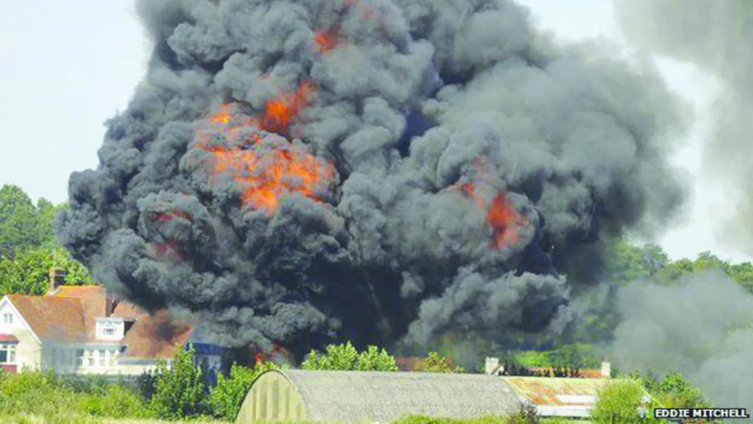 عرض جوّي يودي بحياة 7 اشخاص في جنوب إنجلترا 
