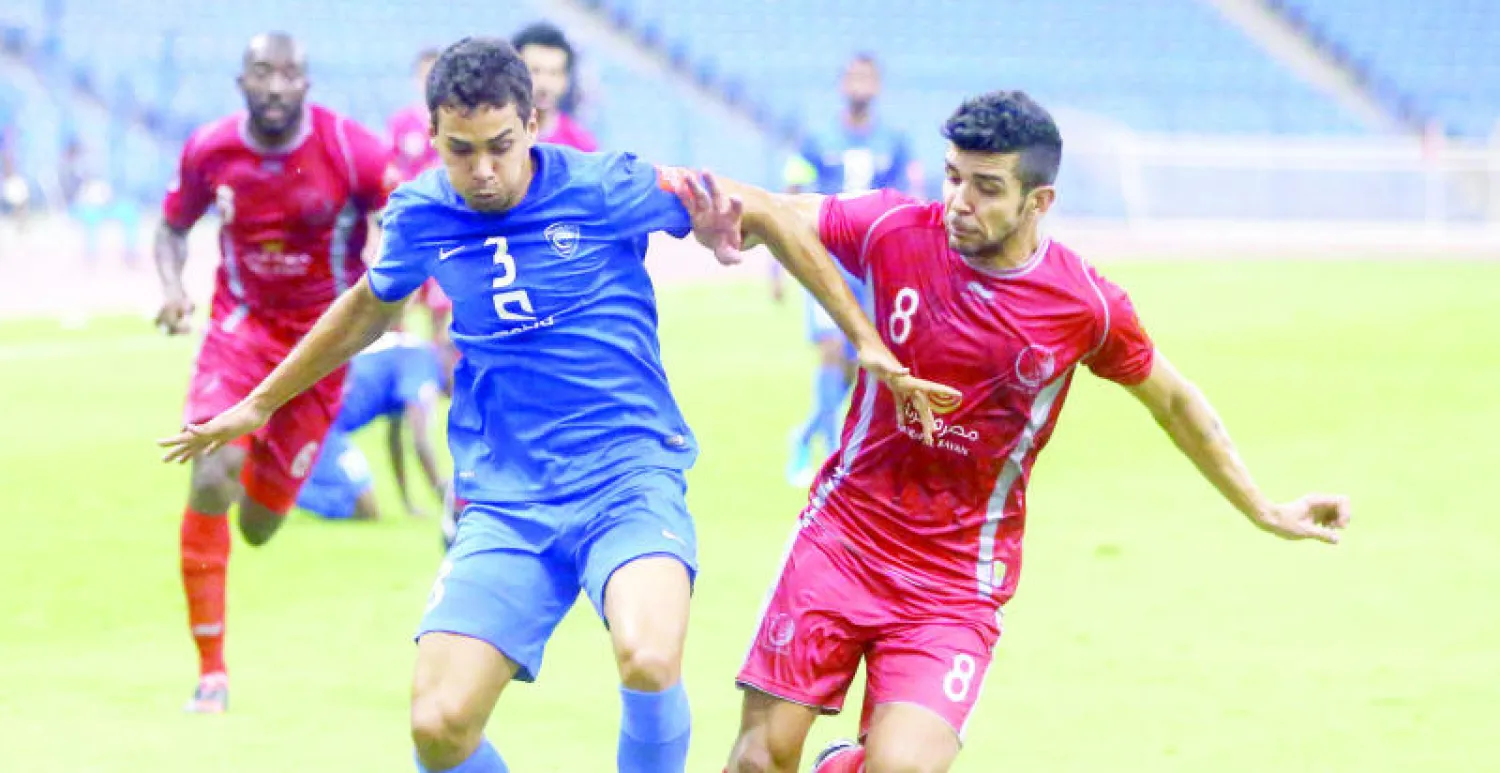 جانب من مباراة الهلال ولخويا القطري أمس (تصوير: مشعل القدير)