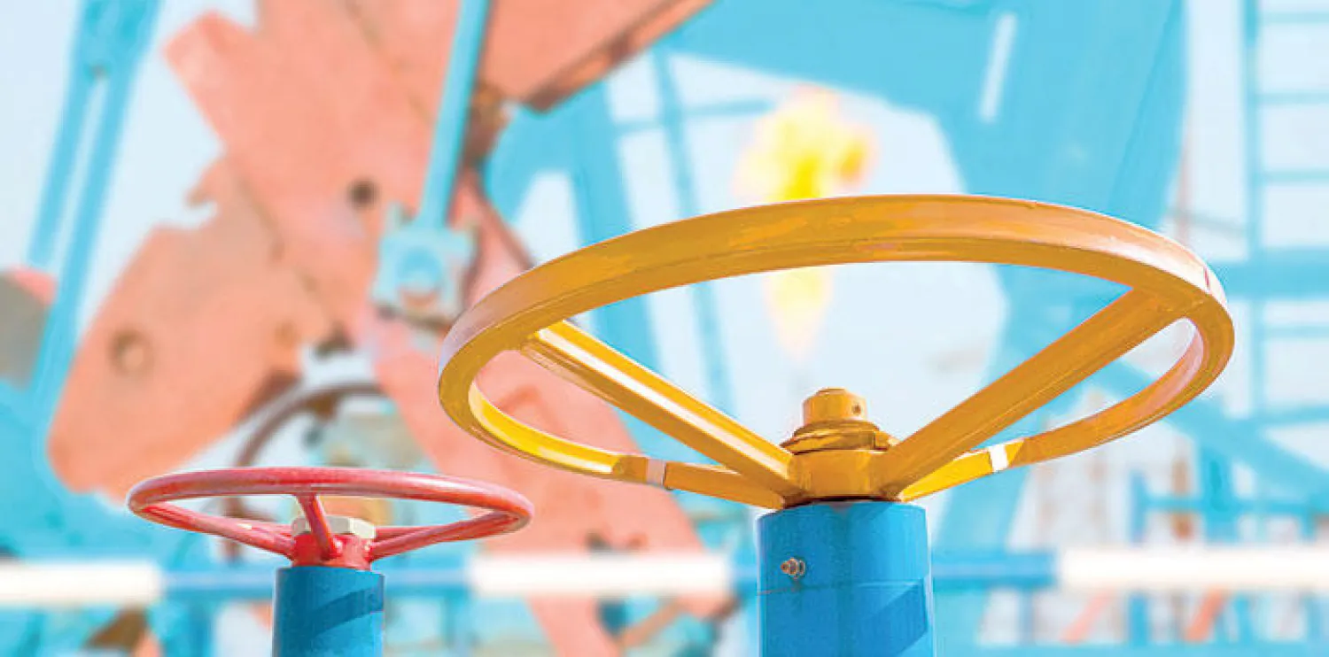 النفط يصعد أكثر من 7 % مع ارتفاع الأسهم وتراجع المخزون الأميركي