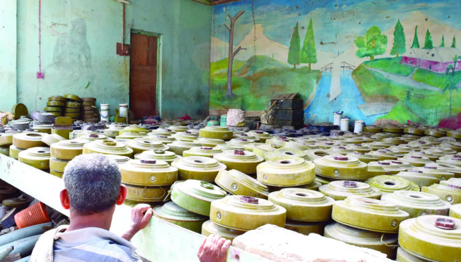 معارك تعز تشتعل.. وقيادات كبيرة في مأرب تتخلى عن صالح