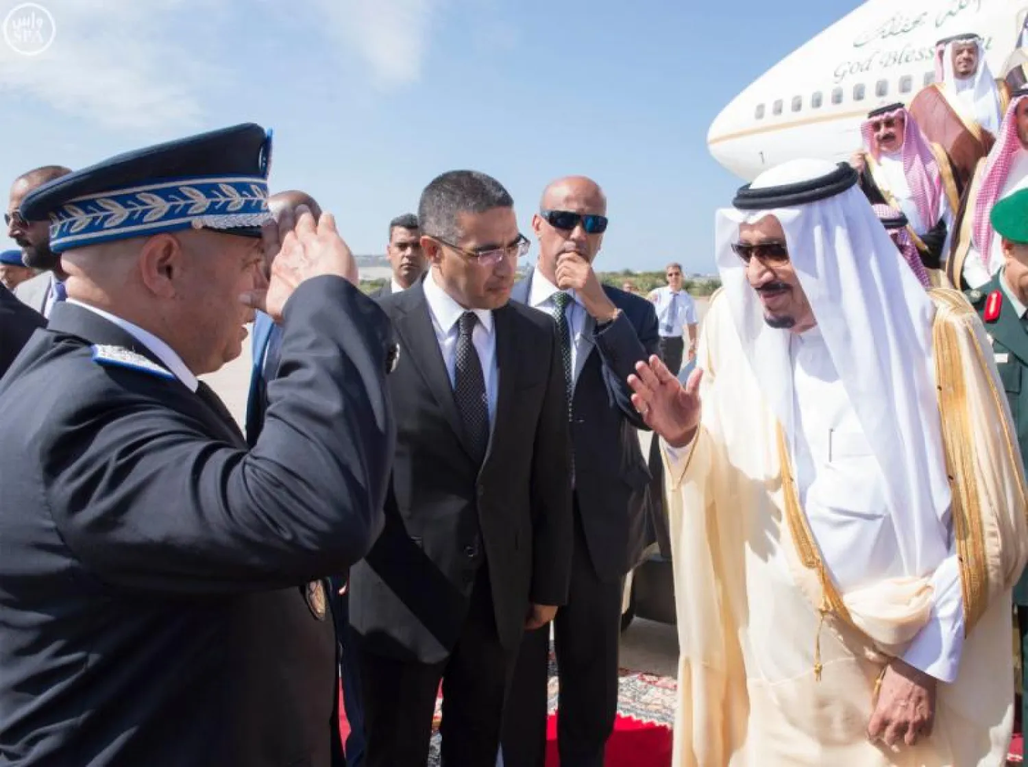 خادم الحرمين الشريفين يصل إلى المملكة المغربية