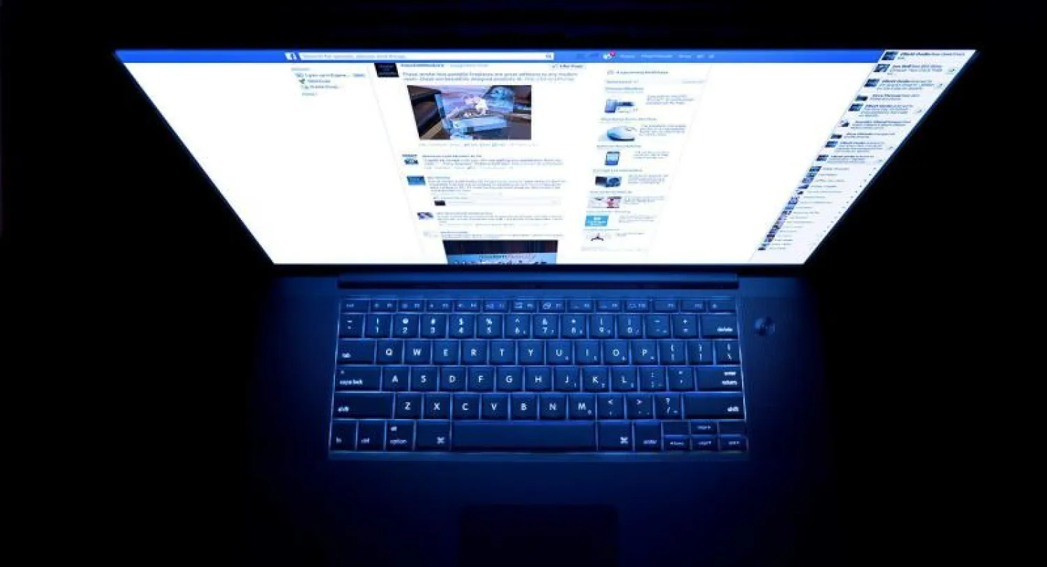 «فيسبوك» و«تويتر» يصيبان المراهقين بالاكتئاب والقلق