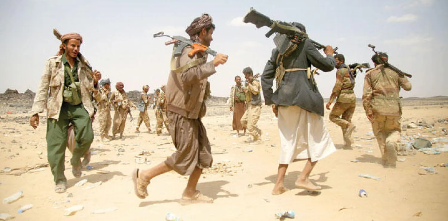 مسلحون من القبائل المؤيدة للشرعية في محافظة مأرب أمس (أ.ف.ب)