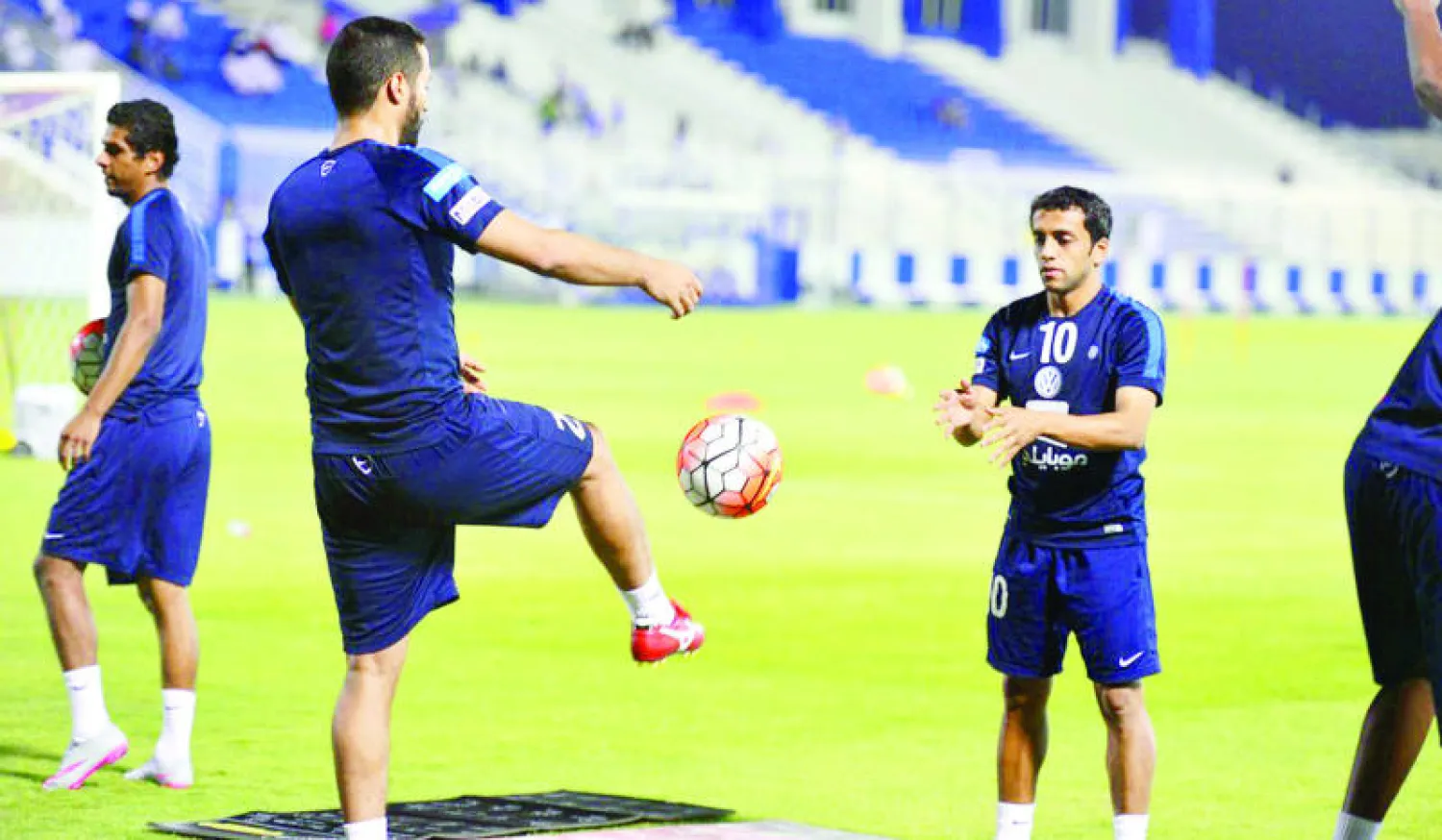 ياسر والشلهوب في التدريبات الهلالية الأخيرة (المركز الإعلامي بنادي الهلال)