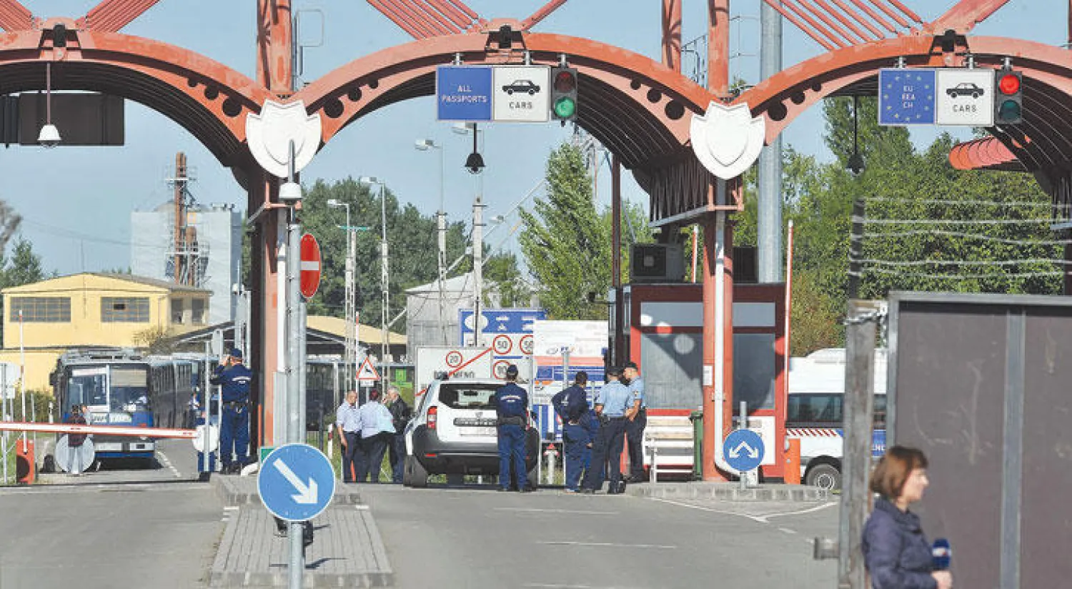 أوروبا تسن قوانين لدمج المهاجرين لسد احتياجها للأيدي العاملة