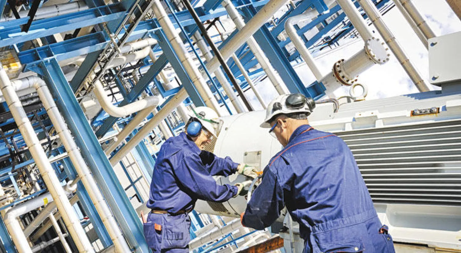 تحرص دول ومؤسسات الاتحاد على إجراء مفاوضات مع كل من روسيا وأوكرانيا لضمان إمدادات غاز مستقرة خلال الشتاء القادم