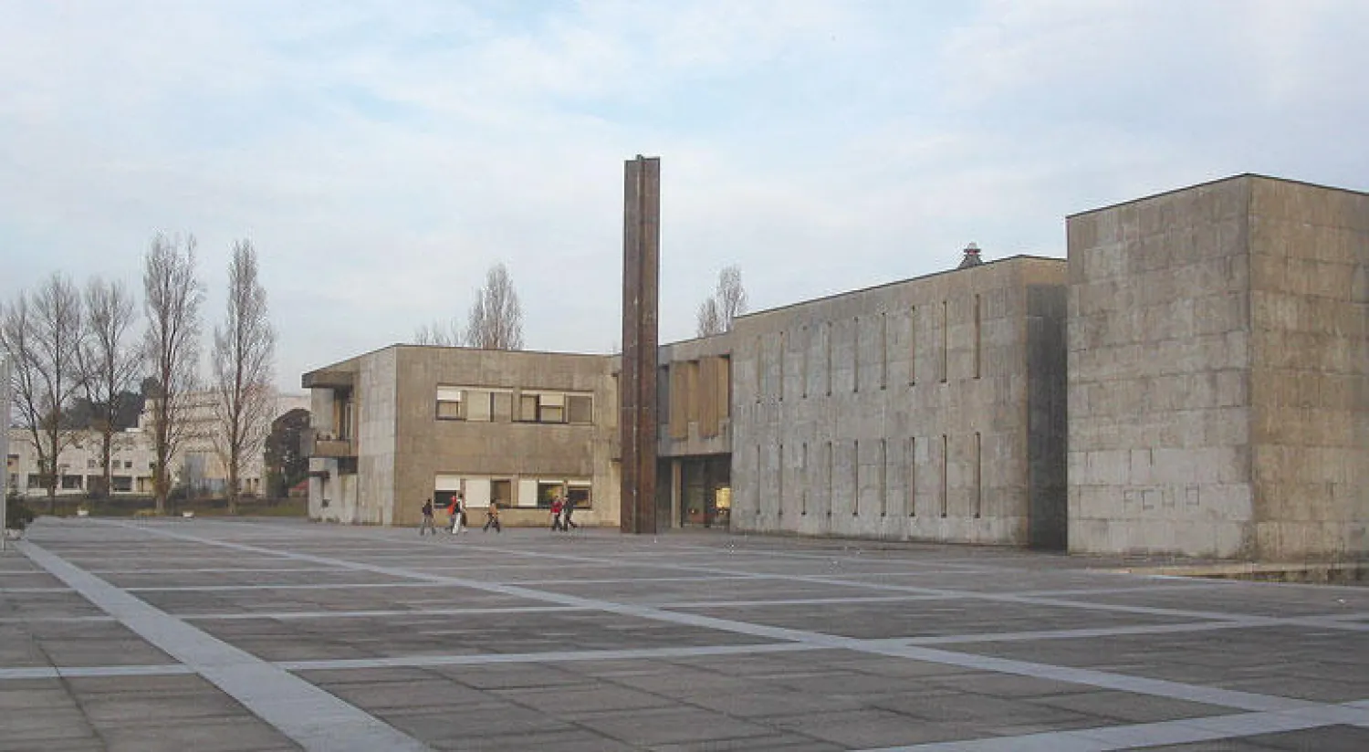 تعد جامعة بورتو من اكبر جامعات البرتغال