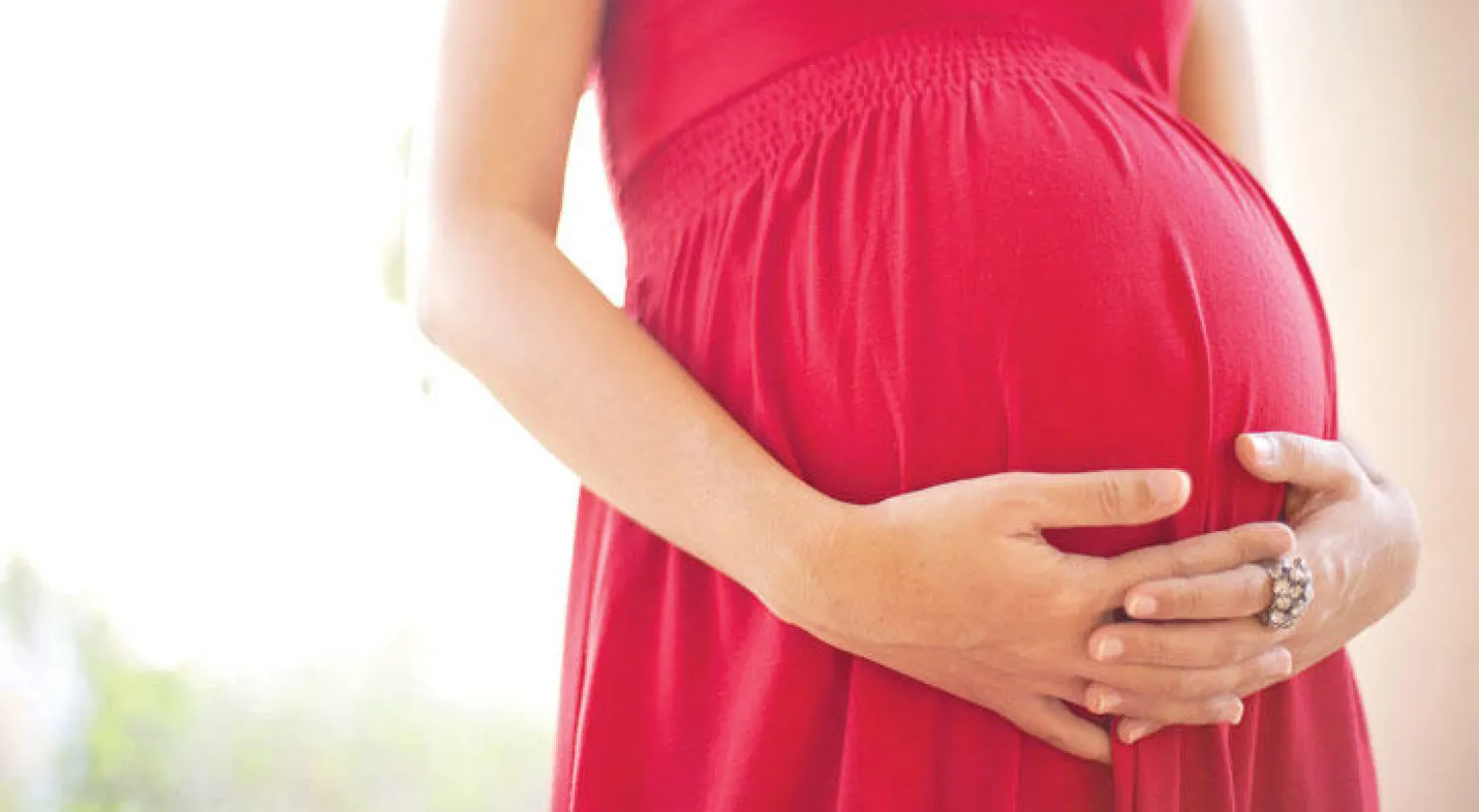 الموافقة على إجراء 10 عمليات جراحية لزرع الرحم في بريطانيا