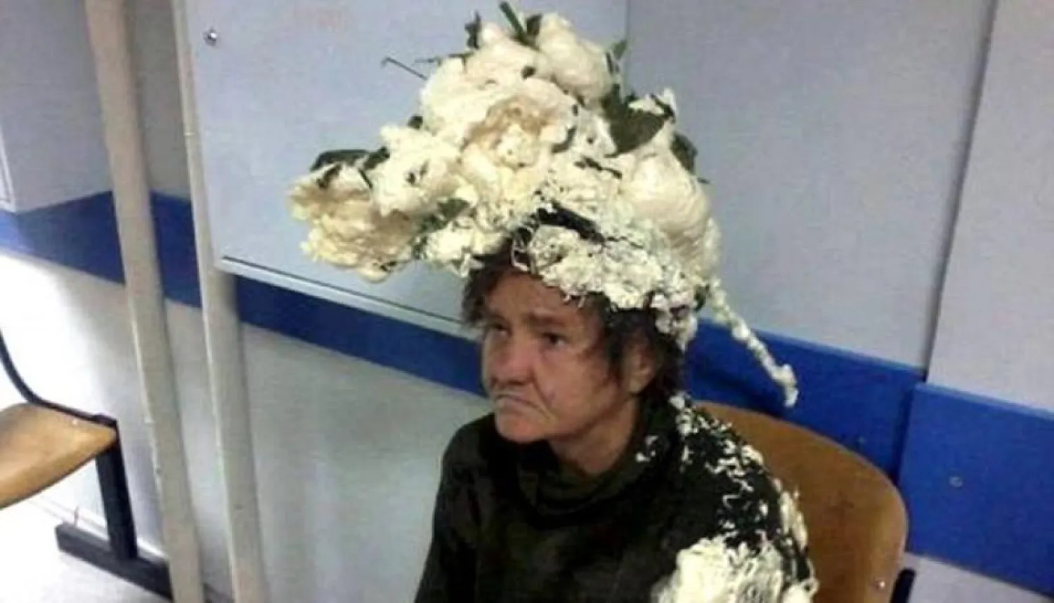 تصفيفة شعر تقود سيدة إلى المستشفى