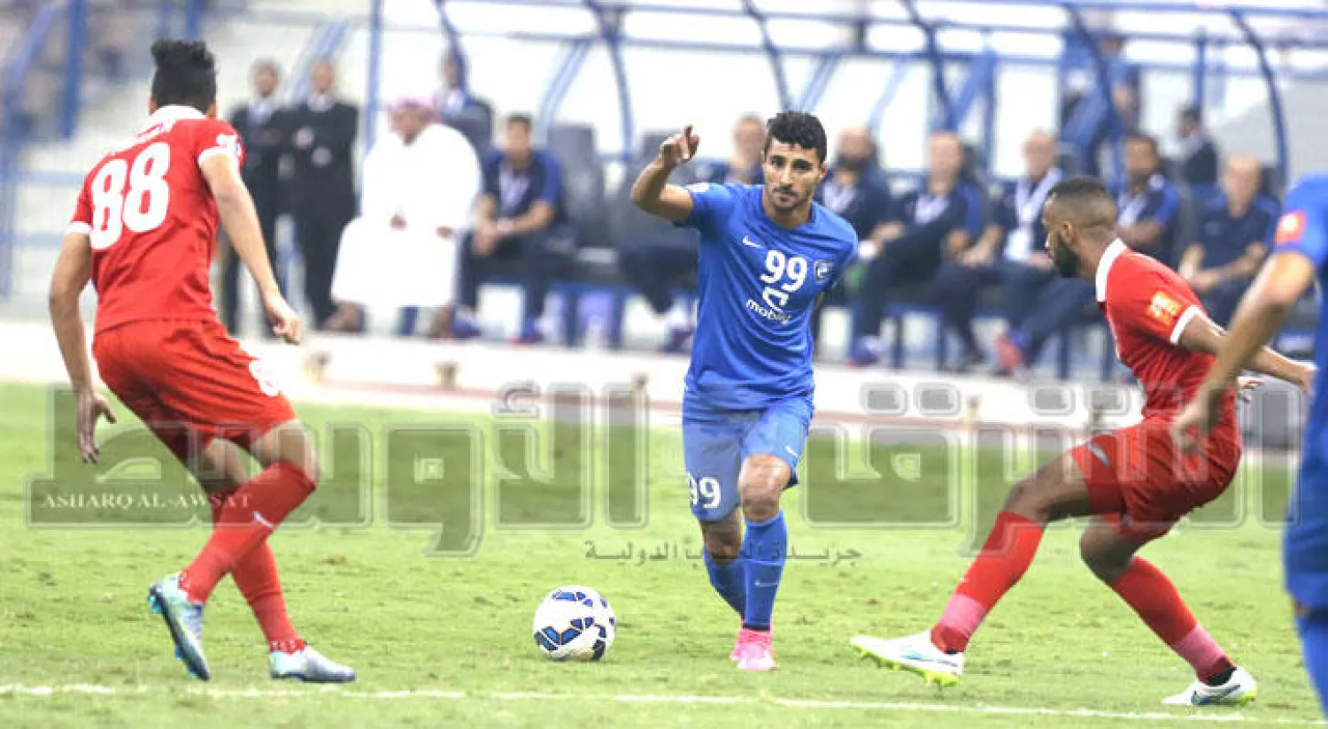 البرازيلي ألميدا سجل هدفًا ثمينًا للهلال في ذهاب نصف النهائي الآسيوي (تصوير: سعد العنزي)