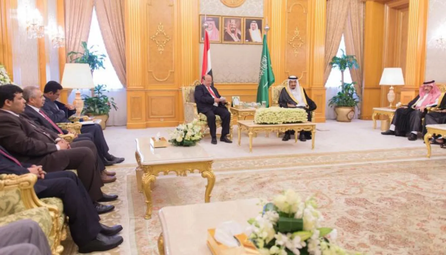 خادم الحرمين يجدد دعم السعودية للشرعية في اليمن والحرص على استقراره