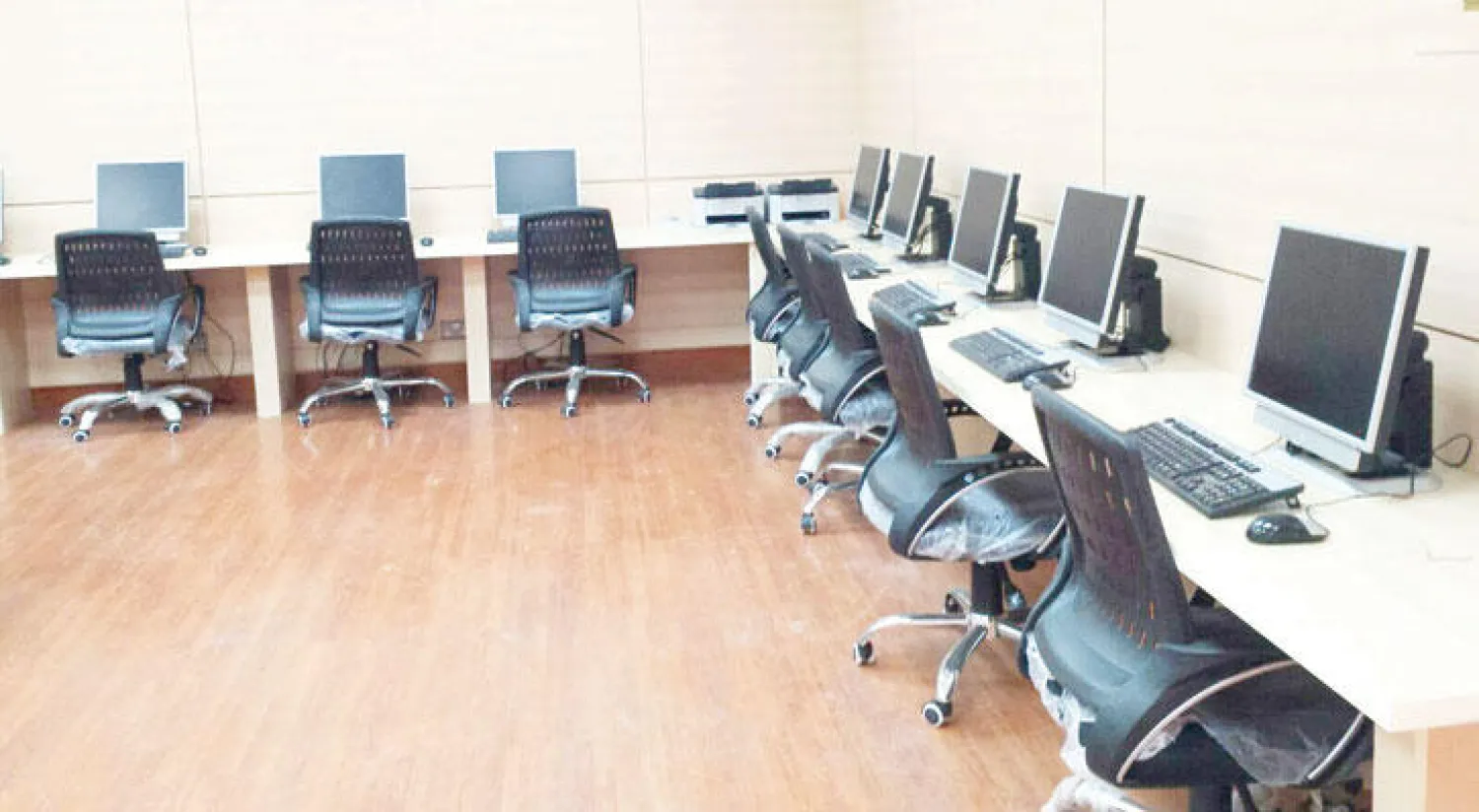 الصحافيون عانوا كثيرًا من المركز الإعلامي بملعب الأحساء («الشرق الأوسط»)