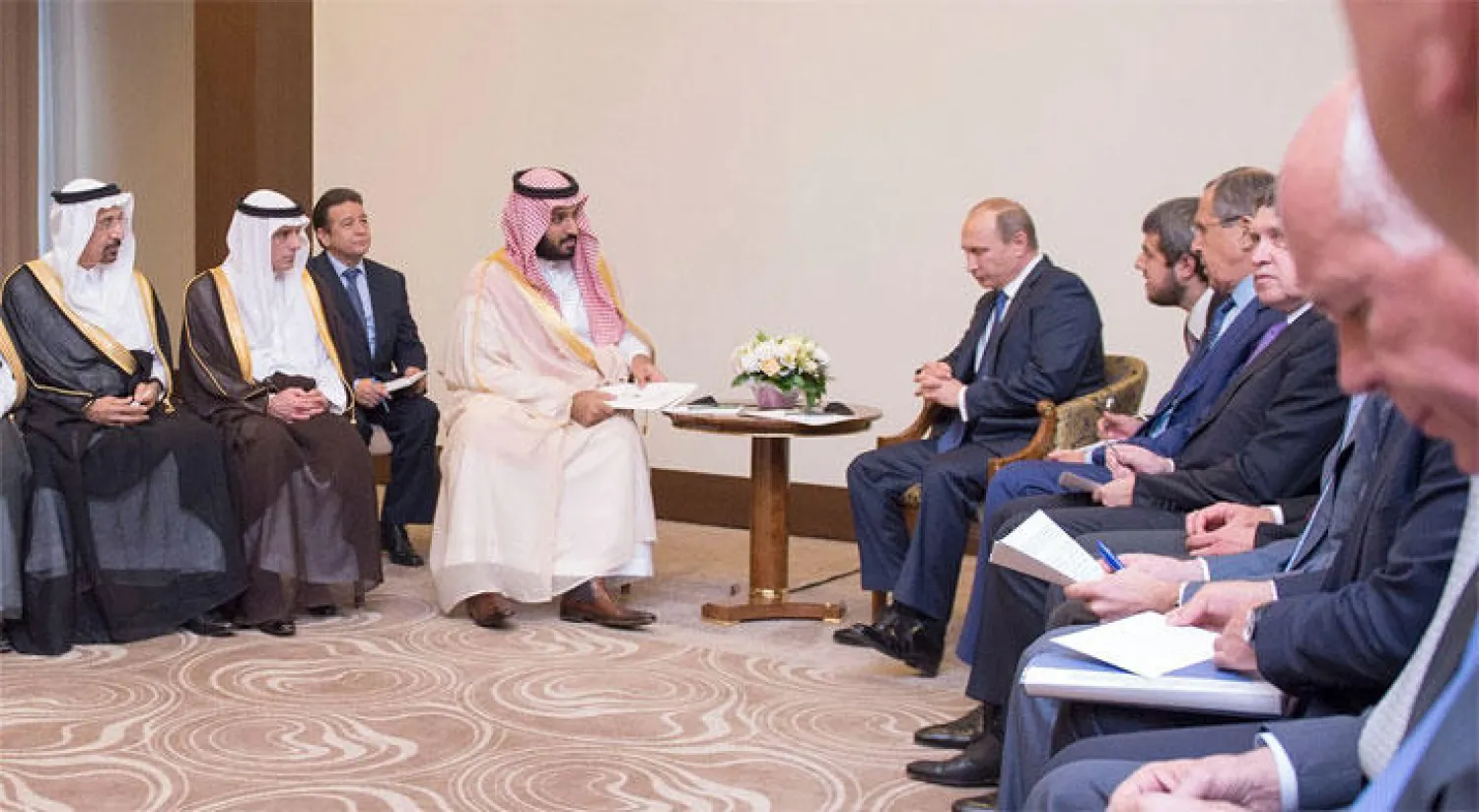 ولي ولي العهد السعودي يبحث مع الرئيس بوتين تداعيات الأزمة في سوريا