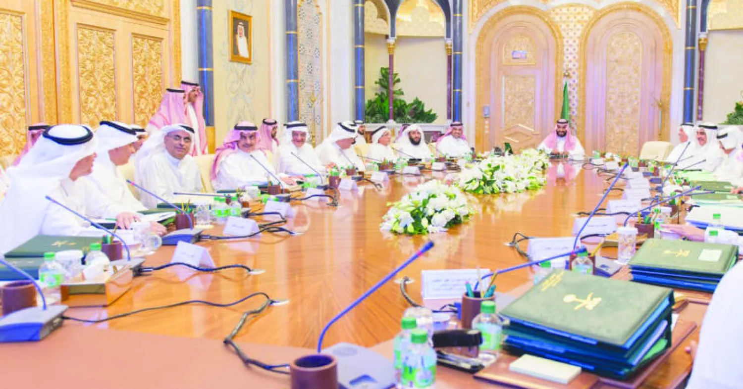 الأمير محمد بن سلمان ولي ولي العهد لدى ترؤسه في الرياض أمس اجتماع مجلس الشؤون الاقتصادية والتنمية بحضور الوزراء والمسؤولين أعضاء المجلس (واس)