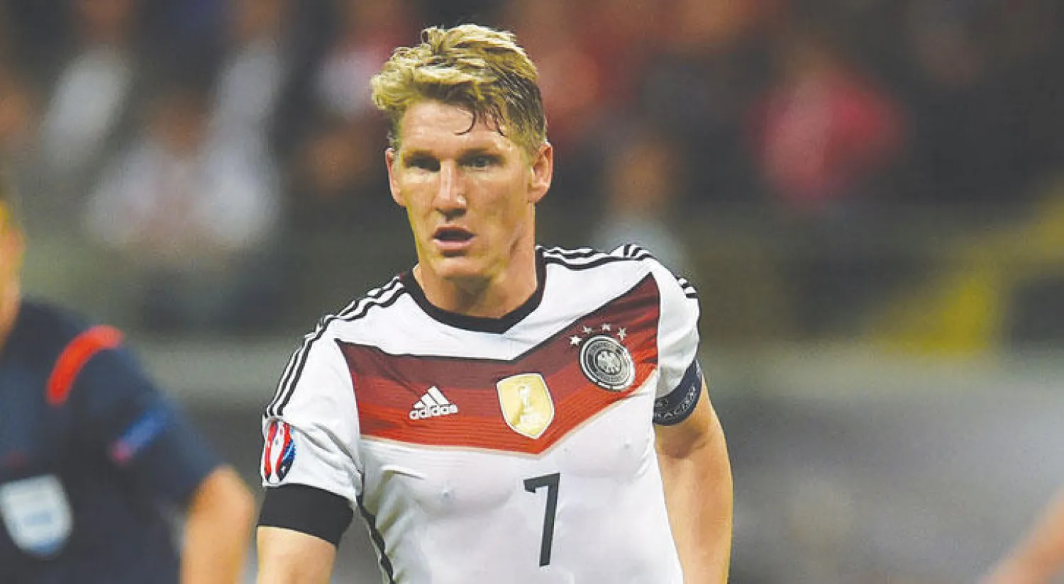 شفاينشتايغر قائد منتخب ألمانيا (أ.ف.ب)