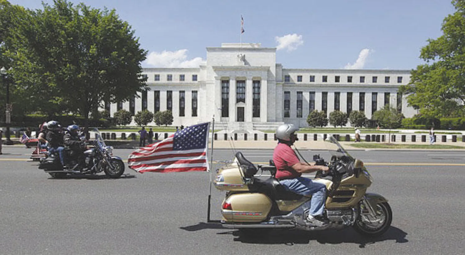 عدم إجماع بين أعضاء «المركزي الأميركي» على رفع الفائدة هذا العام