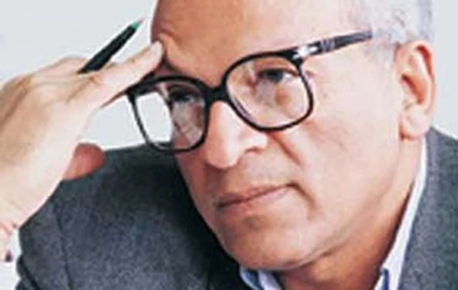 رحيل الروائي المصري جمال الغيطاني