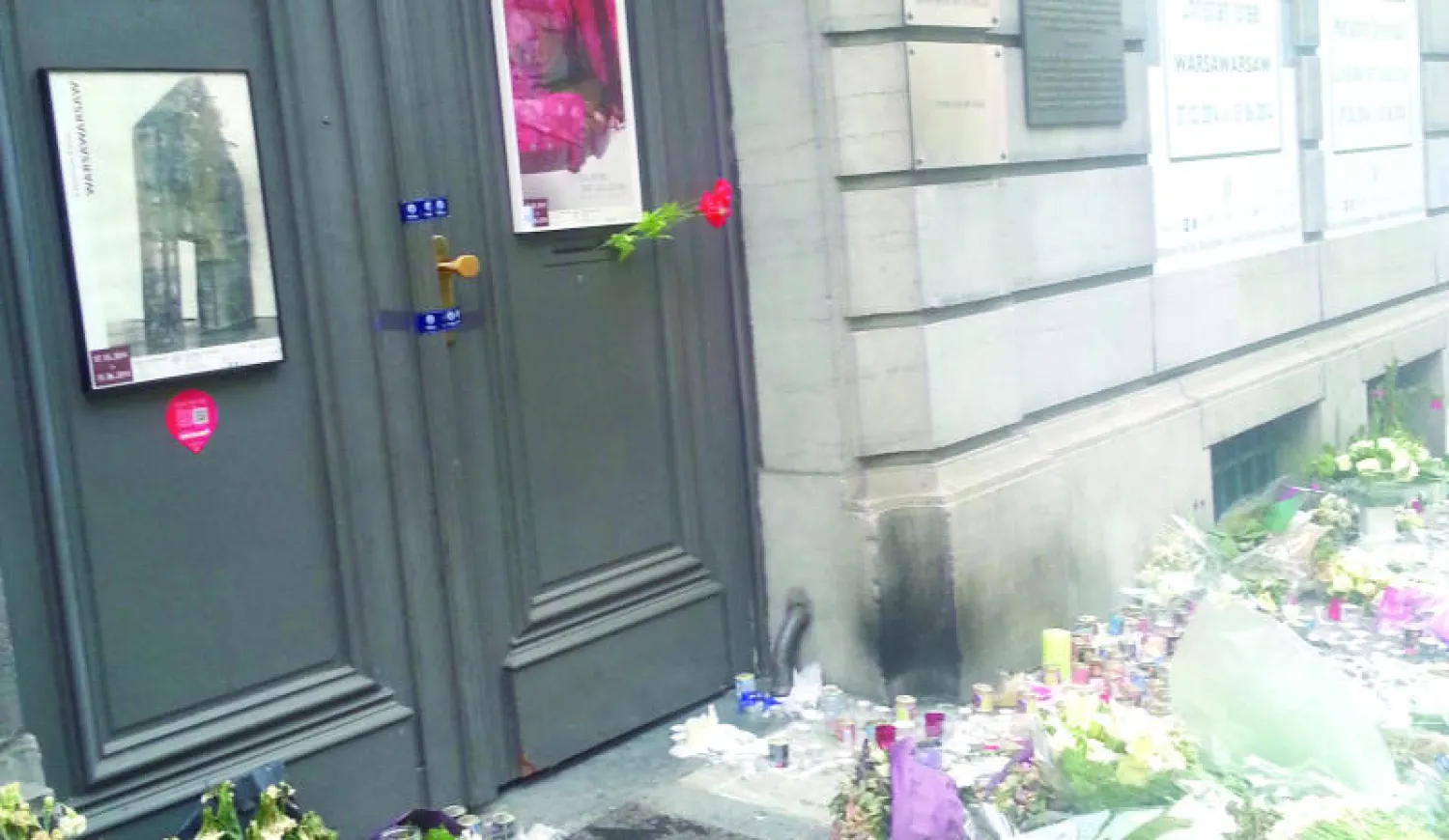 مدخل المتحف اليهودي في بروكسل الذي تعرض لاعتداء من متشددين في مايو من العام الماضي («الشرق الأوسط»)