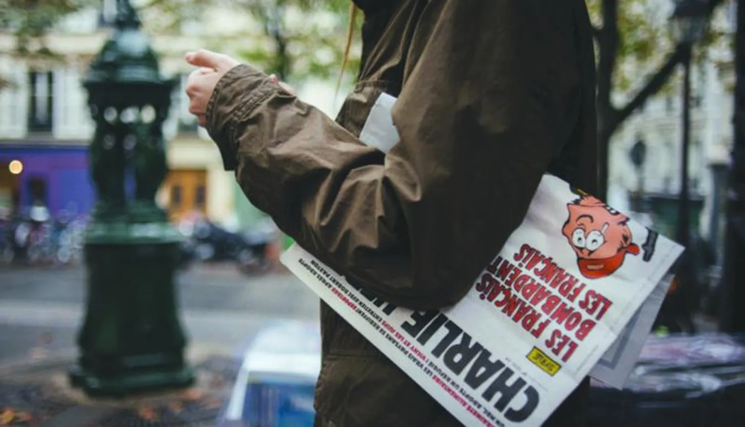 «شارلي إيبدو».. من مطبوعة فرنسية مغمورة إلى رمز عالمي ضد الإرهاب