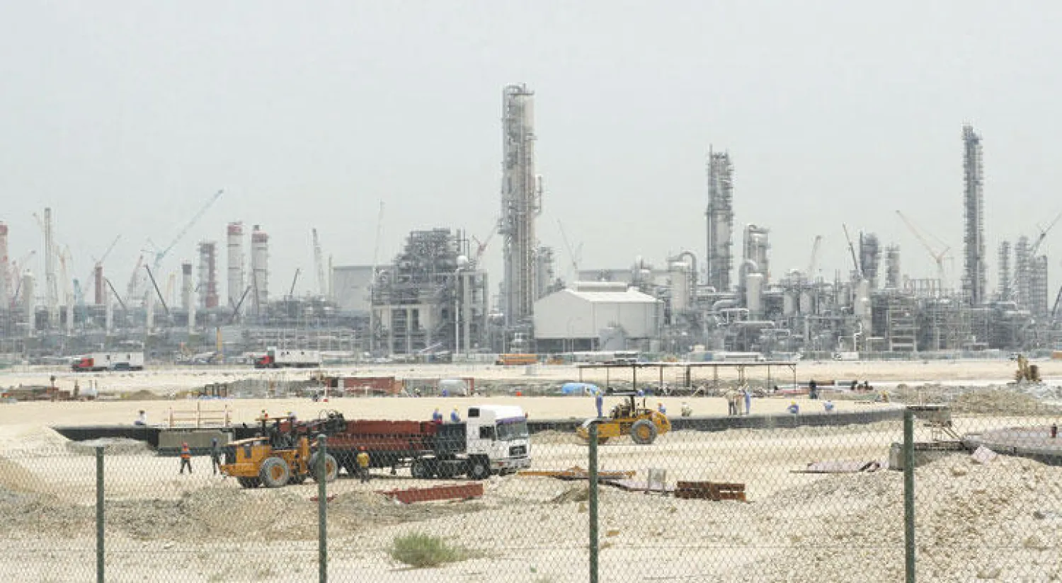 محطة تحلية رأس الخير أكبر محطة لتحلية مياه البحر في العالم التي ستدخل مرحلة التشغيل الكامل نهاية العام الحالي («الشرق الأوسط»)