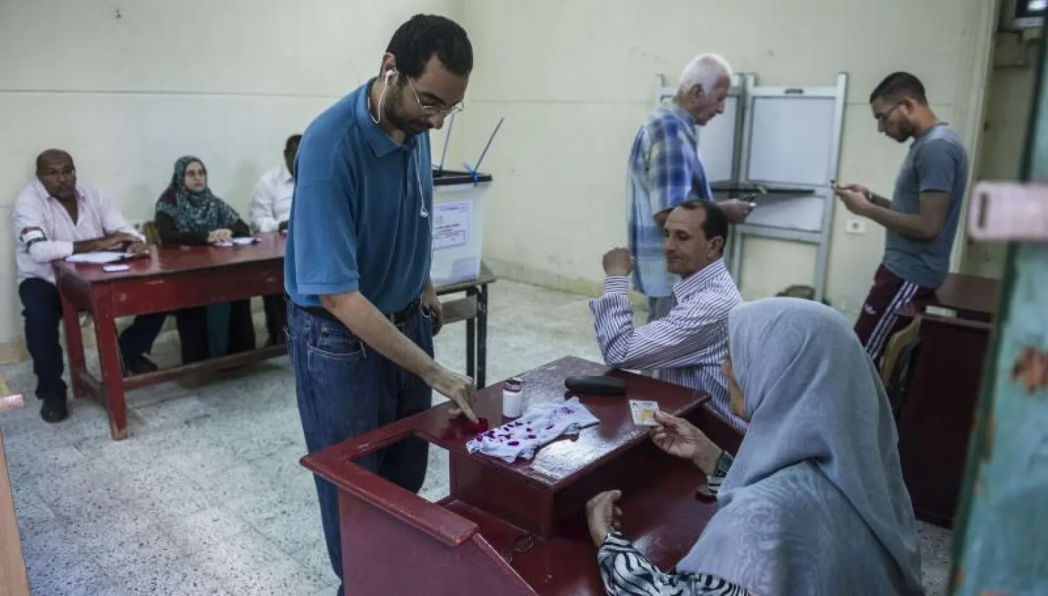 انطلاق جولة الإعادة بالمرحلة الأولى من الانتخابات البرلمانية المصرية