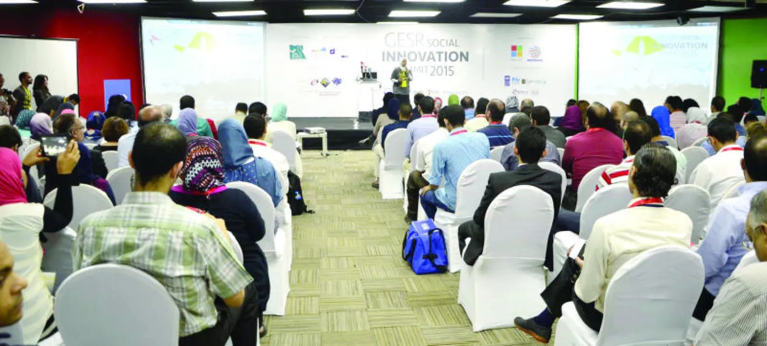 جانب من ندوات قمة «جسر للابتكار»