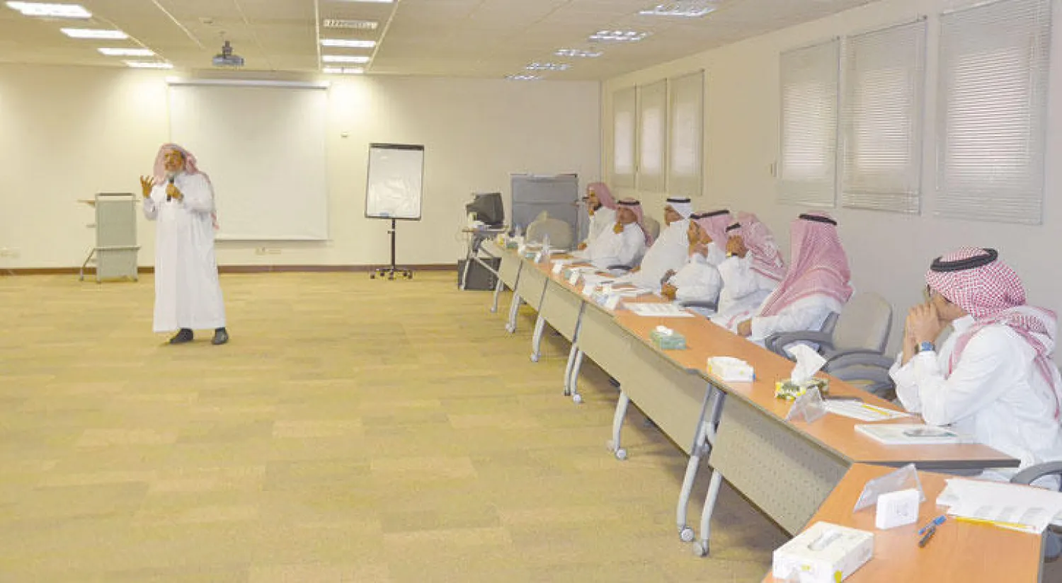 البرنامج يأتي إنفاذًا لتوجيهات الأمير فيصل بن سلمان بن عبد العزيز، أمير منطقة المدينة المنورة، الرامية إلى إلحاق منسوبي الإمارة بالبرامج التدريبية