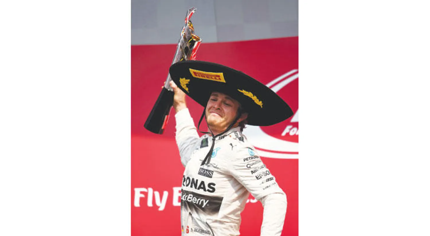 روزبرغ يحتفل بجائزة سباق المكسيك (أ.ف.ب)