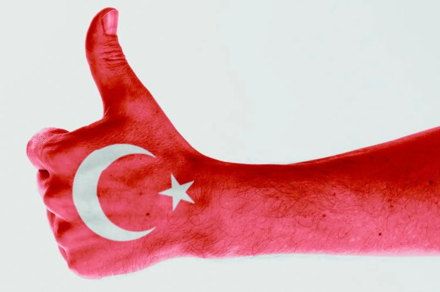 «العدالة والتنمية» يواجه اختبار التحديات الاقتصادية بعد تخطي الانتخابات التركية