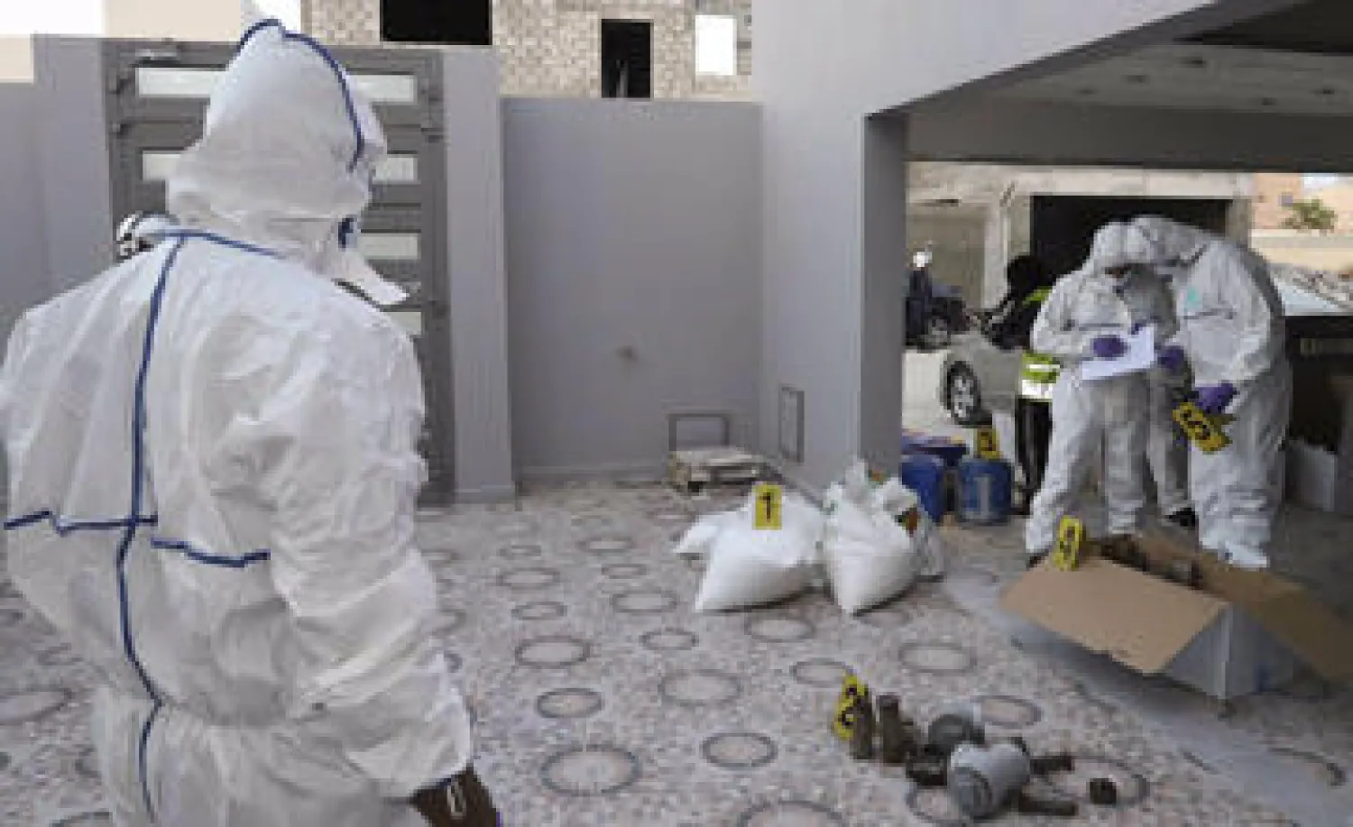 البحرين: القبض على 47 شخصا خططوا لعمل إرهابي في أنحاء البلاد