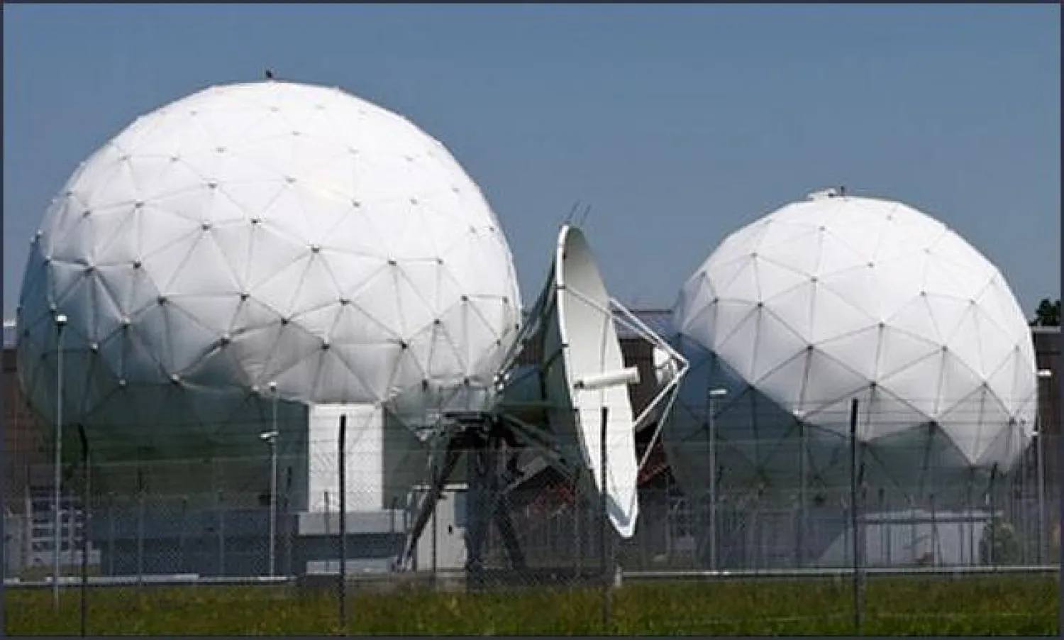 «دير شبيغل»: ألمانيا تجسست على حلفائها والفاتيكان ومنظمات بالعالم أجمع