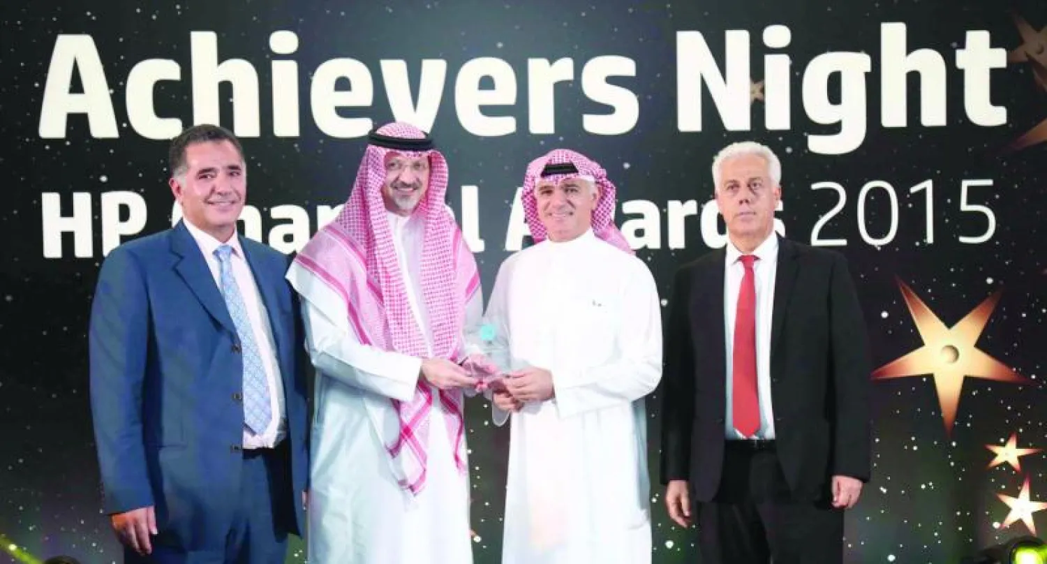 شركة {ناتكوم} تحصل على تكريم من شركة {هيولت} باكارد العالمية لسنة 2015