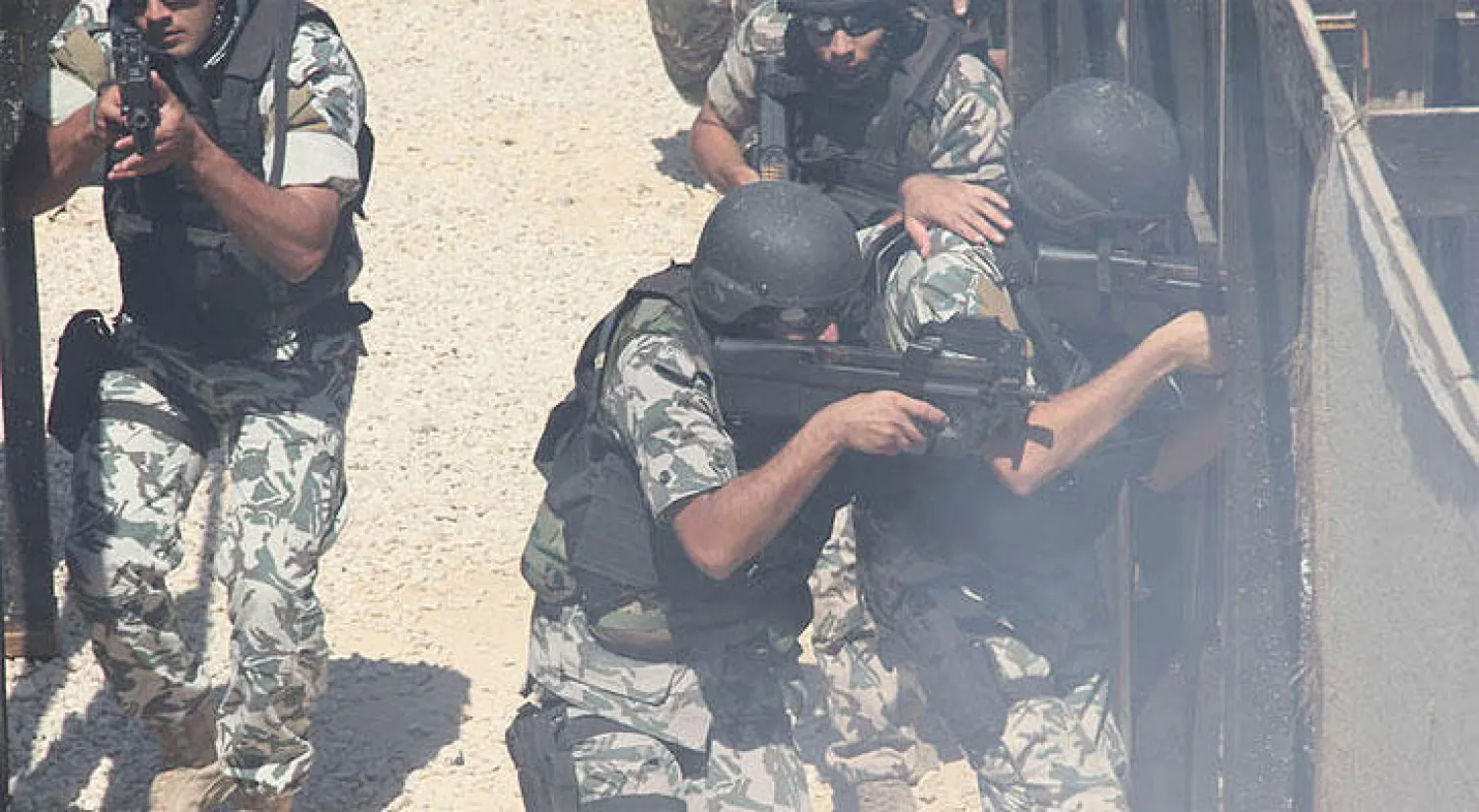 الأمن اللبناني يفكك شبكة تجسس تعمل لصالح إسرائيل ويلقي القبض على أعضائها