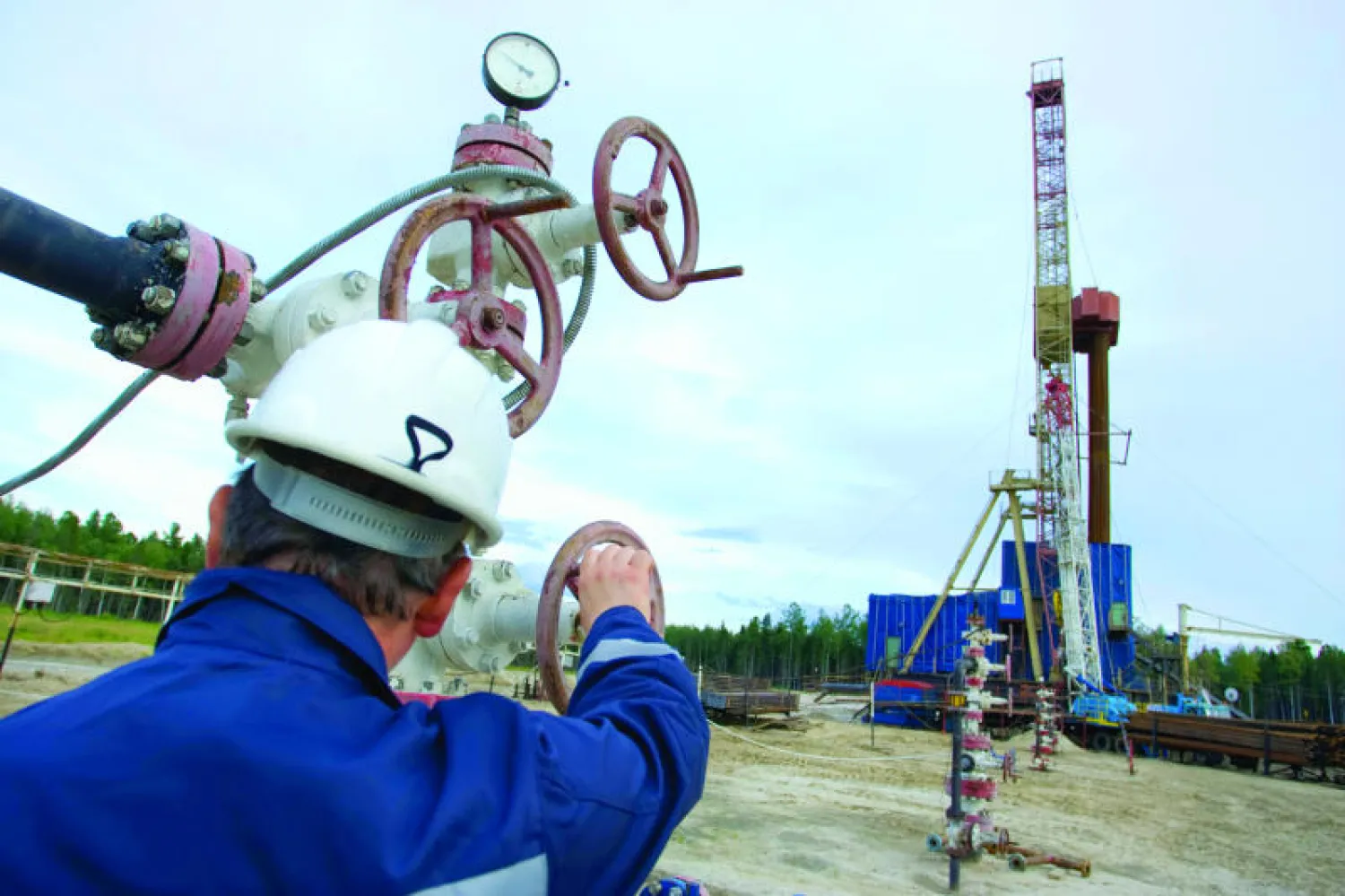 وكالة الطاقة تتوقع ارتفاع النفط تدريجيًا إلى 80 دولارًا بحلول 2020