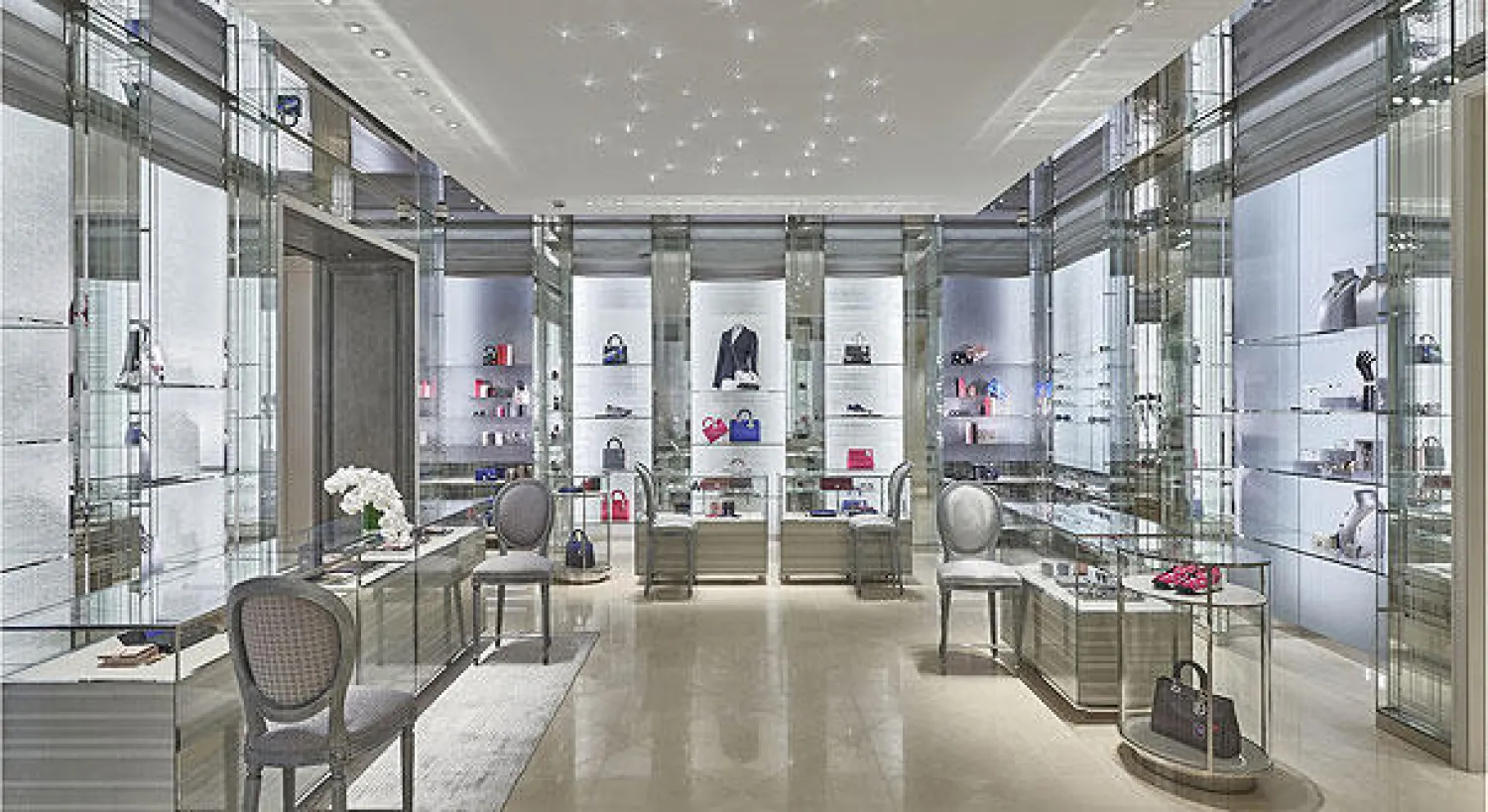 جانب من محل «ديور» الجديد في سنتريا مول بالرياض