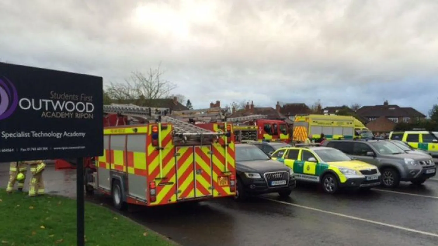 عشرات الطلاب بمدرسة بريطانية يصابون بالإعياء والإغماء والأسباب مجهولة