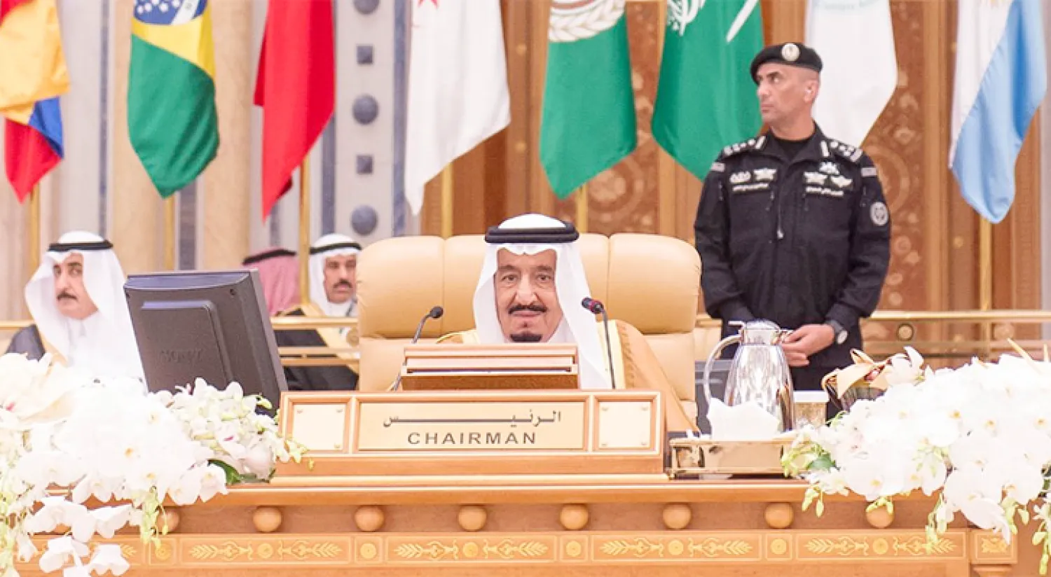 قادة ورؤساء الدول العربية وجنوب أميركا يوافقون على البيان الصادر عن القمة دون تحفظ