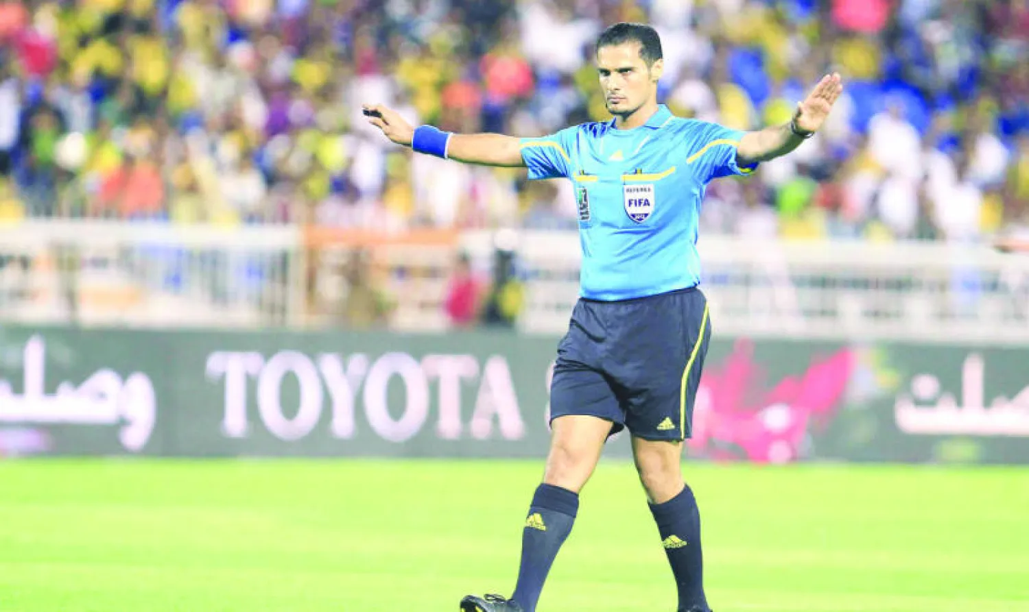 الحكم فهد العريني وقع في أخطاء فادحة في مباراة التعاون والنصر («الشرق الأوسط»)