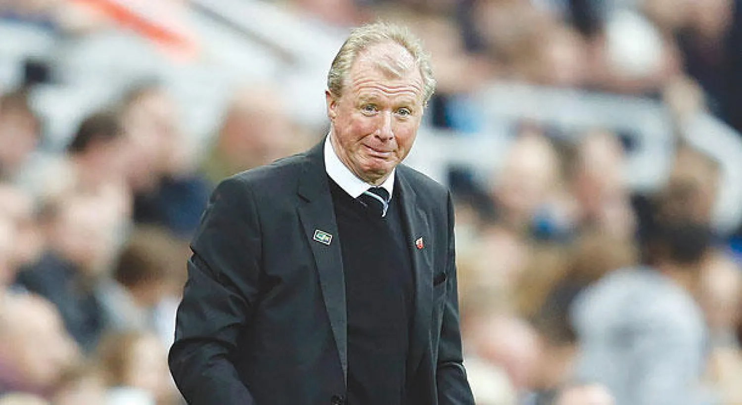 هزائم {نيوكاسل} الإنجليزي تعزز الإشاعات عن قرب رحيل مدربه